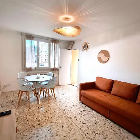 Quiet Flat In Neat Beaches And Downtown